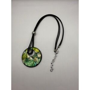 Green Resin Shell Donut Pendant Necklace – Boho Statement Jewelry